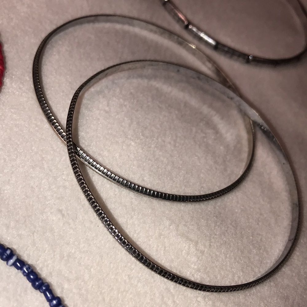 22 Stackable Bangles - Picture 6 of 14